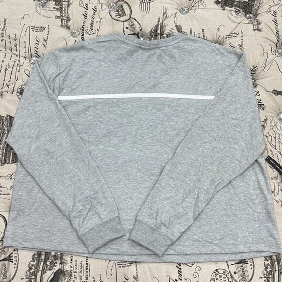 Nike Sportswear Women's Jersey Crew (Plus Size) - Picture 6 of 6